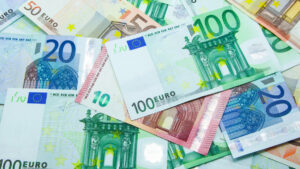  Euro currency 